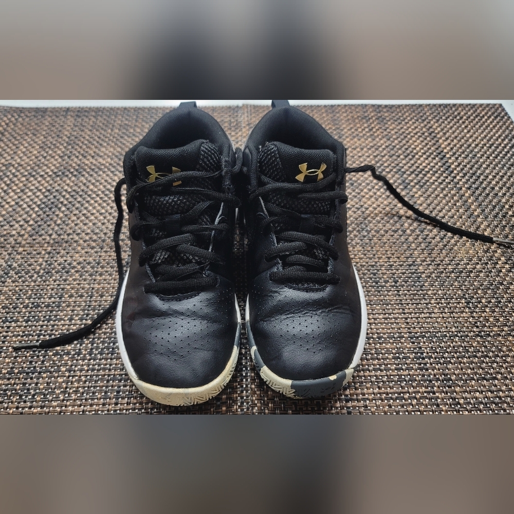 Under Armour Tennis Shoes